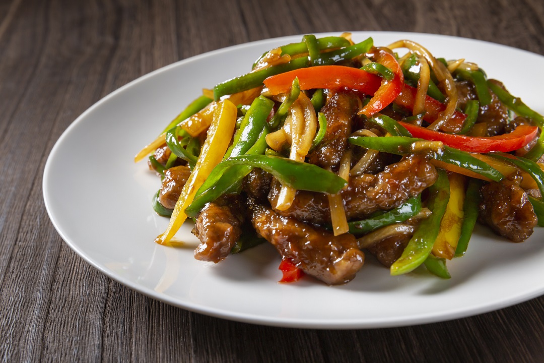 Stir-fry with vegetables and beef